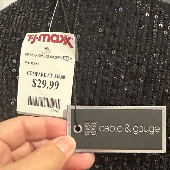 Elegant Black Sequin Blouse with three-quarter length sleeves - Picture 5 of 5